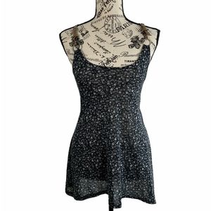 Women's light belt strap tank top